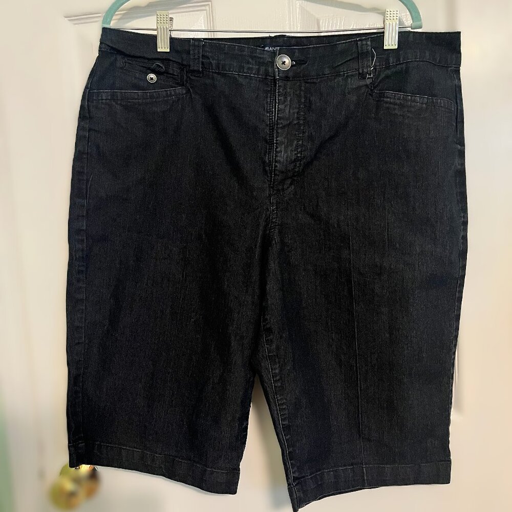 Bandolinoblu Bermuda Shorts, Missy Size 16